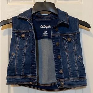 Cat and Jack Girls Denim Vest Size 7/8